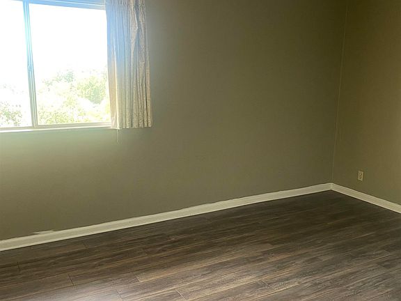 4th image of 1960 N Pkwy APT 1002