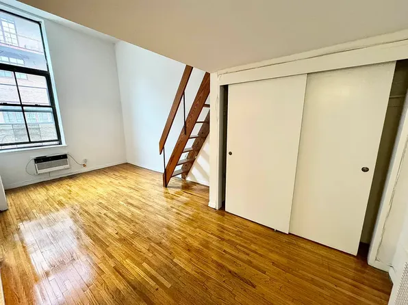 135 Charles Street image 1 of 11