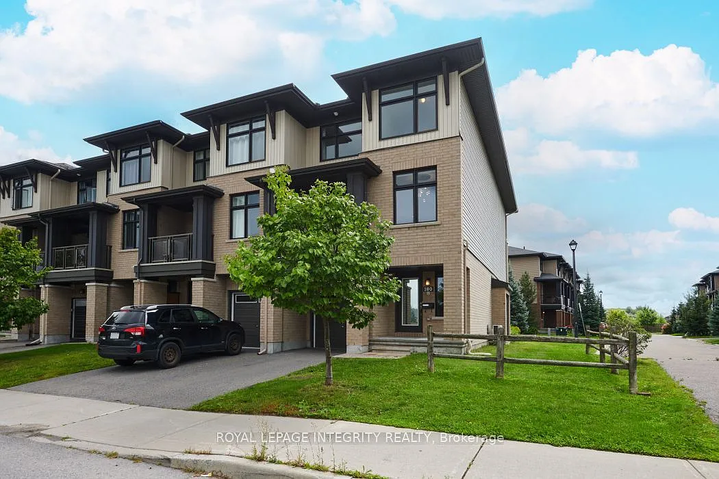 2 bed, $2,500 — Photo 2