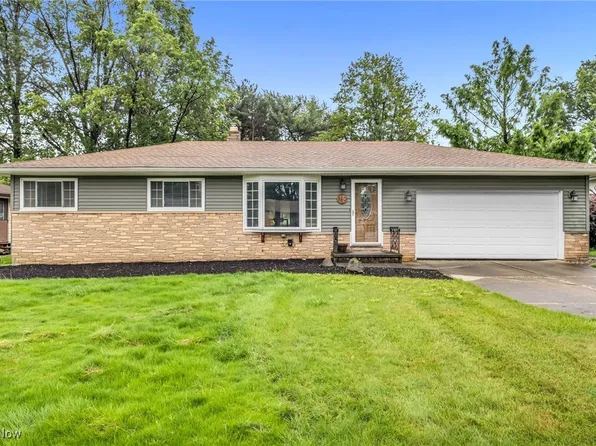 840 Twilight Dr, Seven Hills, OH 44131