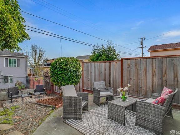 4th image of 165 Wilshire Ave #165