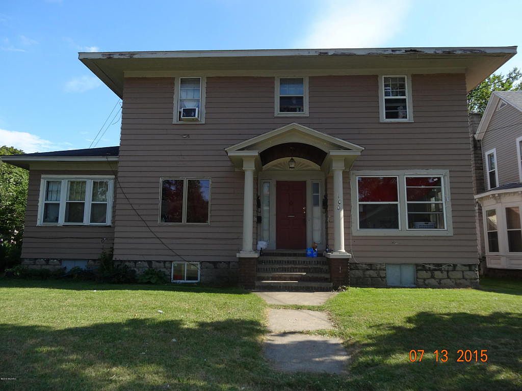 100 Burton St SE Grand Rapids MI 49507 Zillow