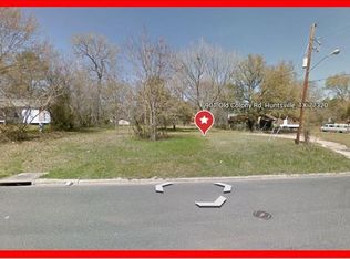 903 Old Colony Rd, Huntsville, TX 77320