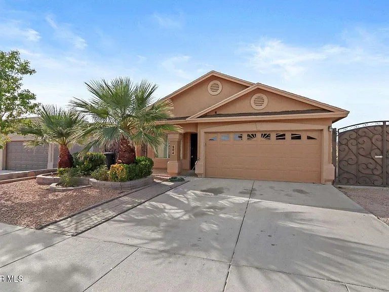 804 Desert Cactus Dr — Photo 2