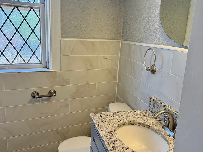 7355 Lindell Blvd #200 — Photo 13