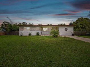 2010 Lee Dr, Valrico, FL 33594