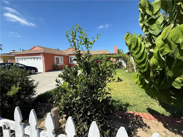 1014 N Daisy Ave, Santa Ana, CA 92703