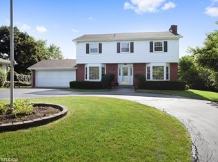 2425 N McAree Rd, Waukegan, IL 60087