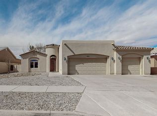 9807 Boulder St NW, Albuquerque, NM 87114