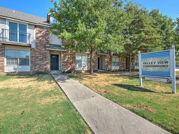 688 W Sycamore St, Fayetteville, AR 72703