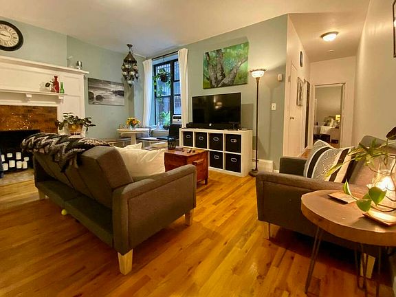3rd image of 466 W 141st St