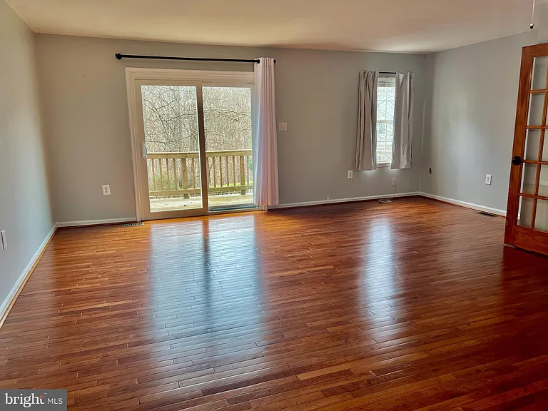 15413 Beachwater Ct — Photo 11