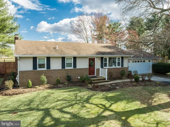 7013 Carmae Rd, Sykesville, MD 21784