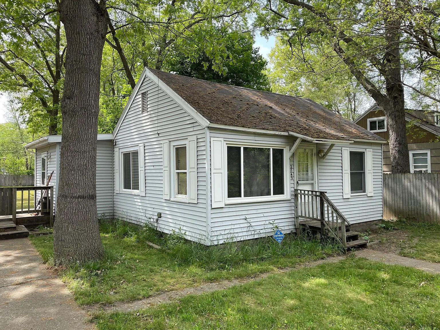 2849 Worden St photo 1
