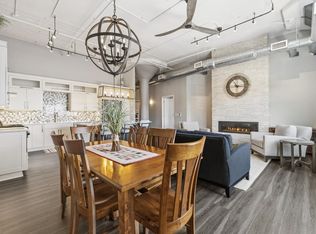 705 Village Green WAY #404, West Bend, WI