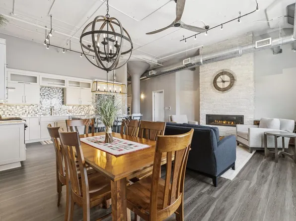 705 Village Green WAY #404, West Bend, WI 53090