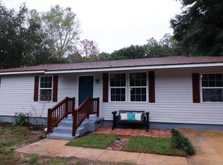 695 Ridge Lake Rd, Crestview, FL 32536