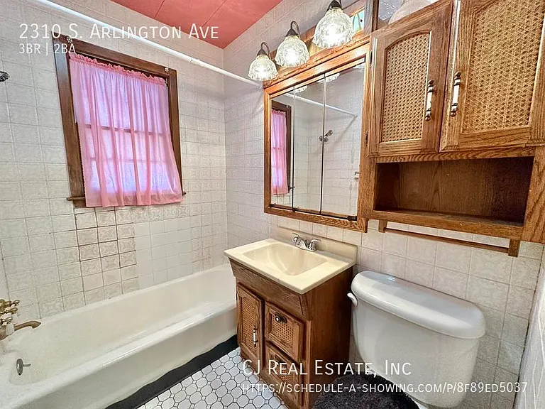 2310 S Arlington Ave — Photo 3