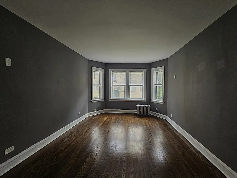 6551 N Francisco Ave #1A — Photo 4