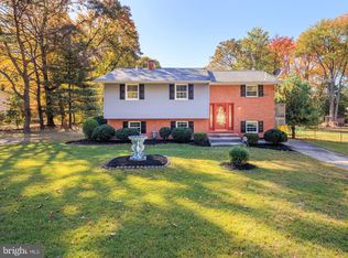 775 Woods Rd, Pasadena, MD 21122