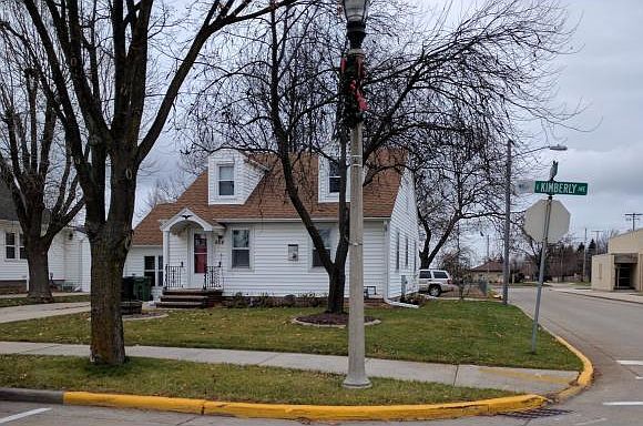 2nd image of 504 E Kimberly Ave