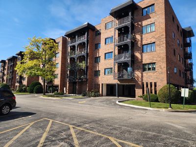 9356 Landings Ln UNIT 403, Des Plaines, IL, 60016