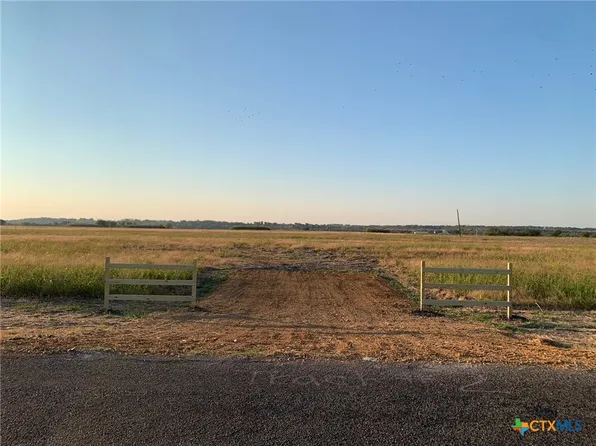 2866 County Road 425, Thorndale, TX 76577