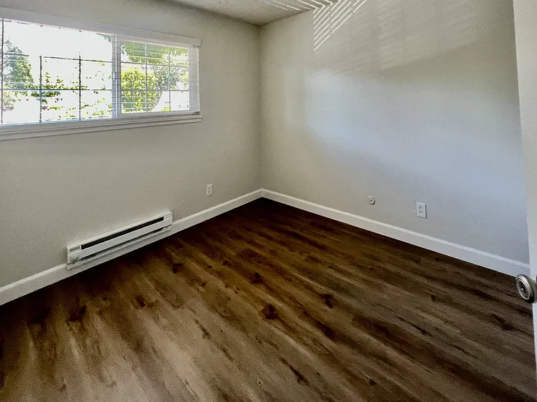 Deodar Townhomes — Photo 27