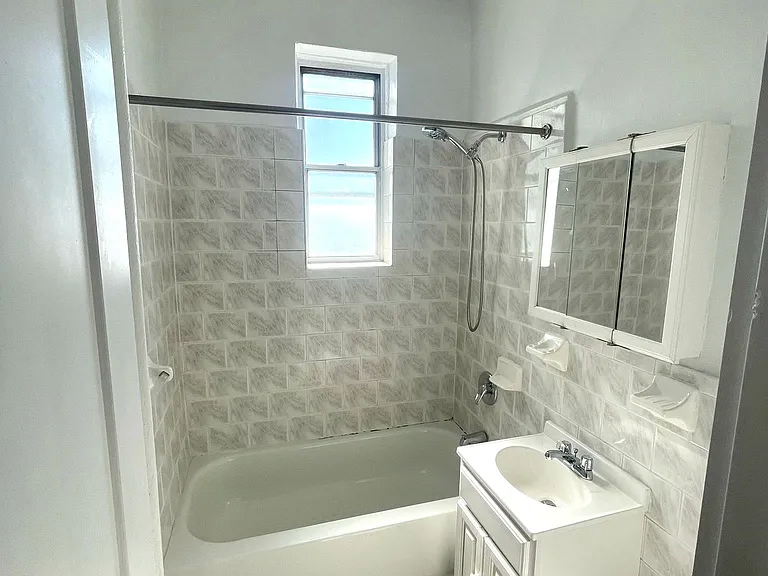 1360 Ocean Ave #3L — Photo 3