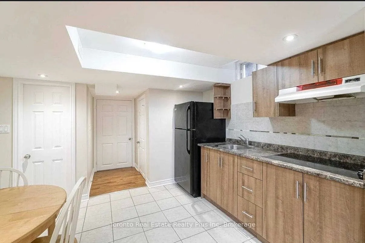 Studio, $1,475 — Photo 2