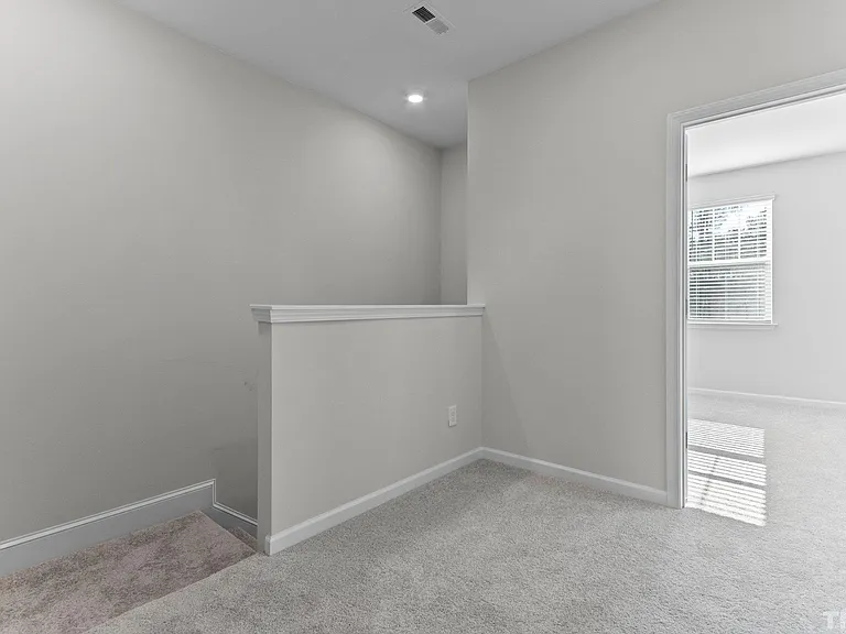 1206 Commack Dr — Photo 32