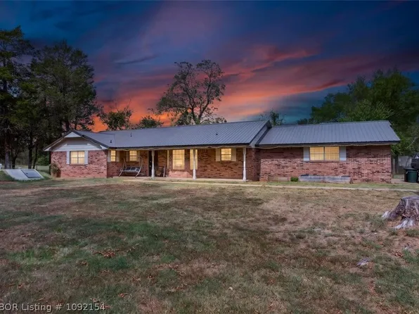 35230 Midway Rd, Poteau, OK 74953