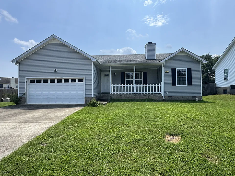 371 Andrew Dr