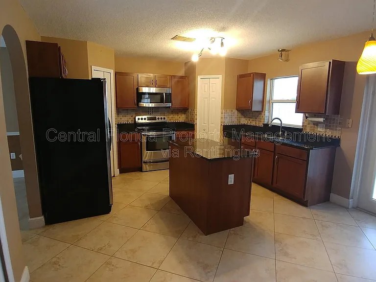14519 Lake Price Dr — Photo 2