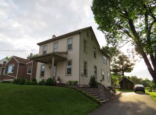 349 Broad St, East Earl, PA 17519