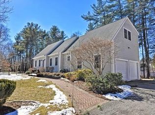 189 Old Farm Ln, Attleboro, MA 02703