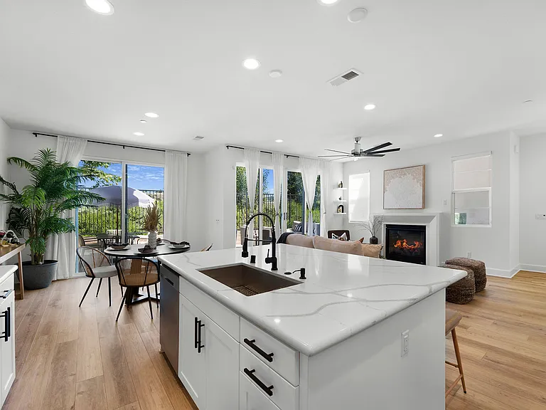 3030 Villeta Ave — Photo 7