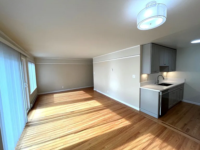 1865 Bush St #105 — Photo 6