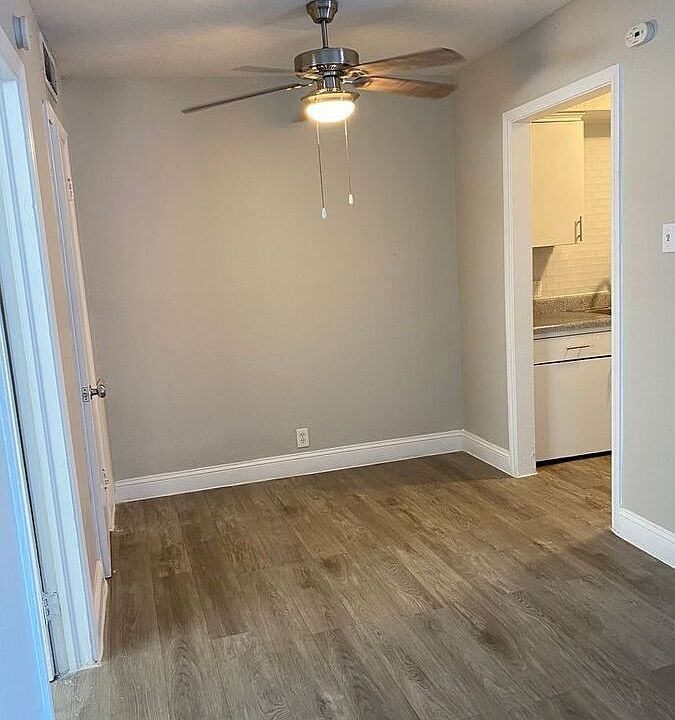 1st image of 1729 Cox St APT 104