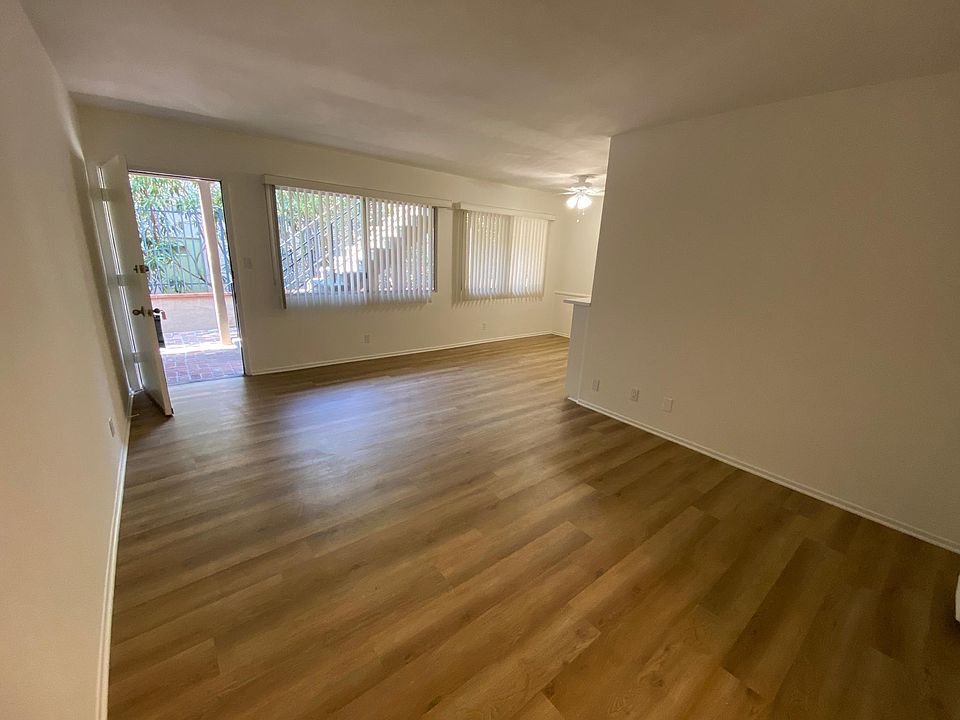 1st image of 11625 Mayfield Ave APT 2
