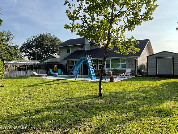3rd image of 6109 W 3RD Manor