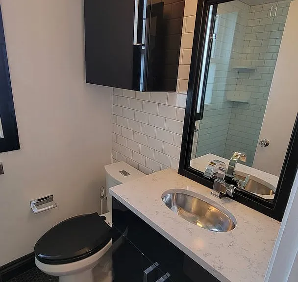 601 Cleveland St #11A — Photo 4