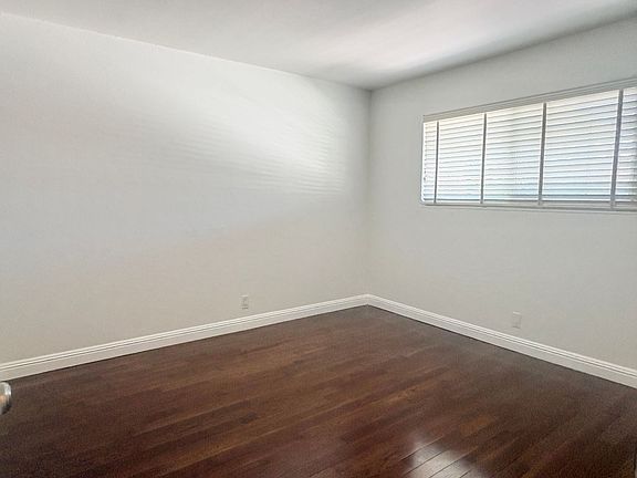 3rd image of 191 Teak Grove Ct