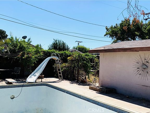 3rd image of 20192 E Santiago Canyon Rd