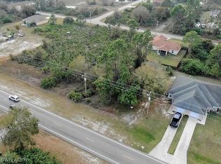 410-412 Bell Blvd S, Lehigh Acres, FL 33974