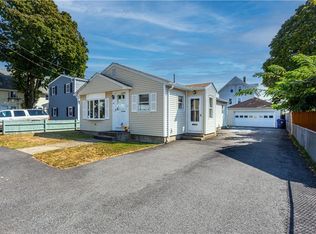 33 Halliday St, Pawtucket, RI 02861