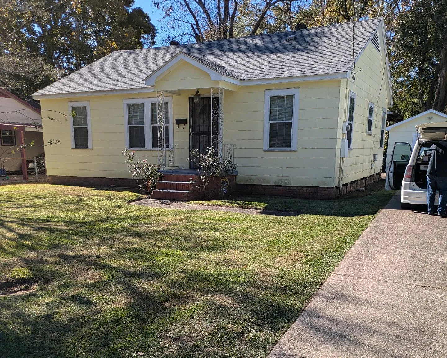 2 bed, 1300 sqft, $1,200 — Photo 1