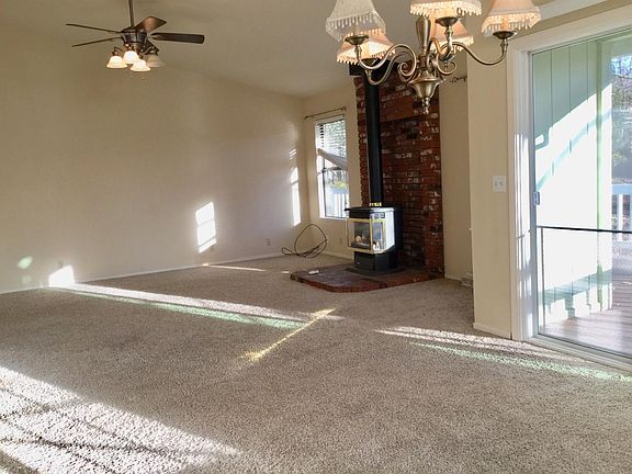 4th image of 2656 Knollwood Dr