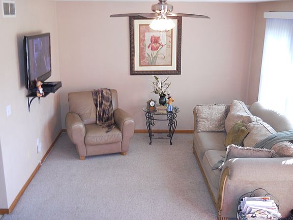 2nd image of 60508 Woodland Dr