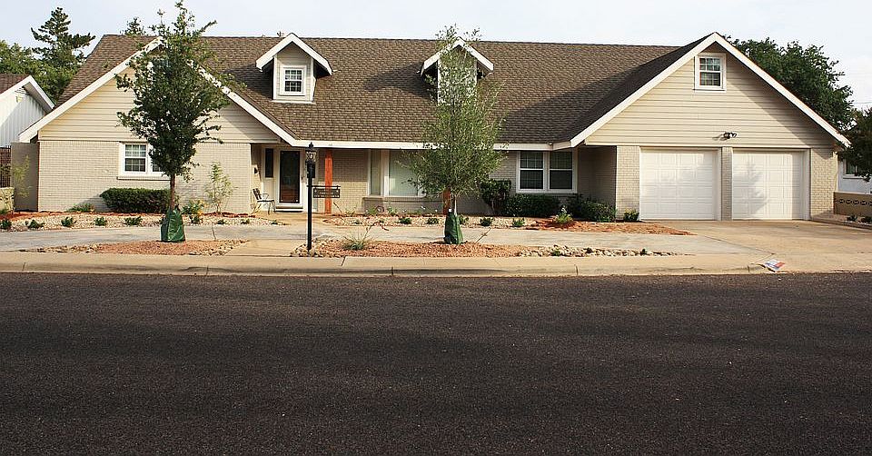1st image of 3710 Blossom Ln